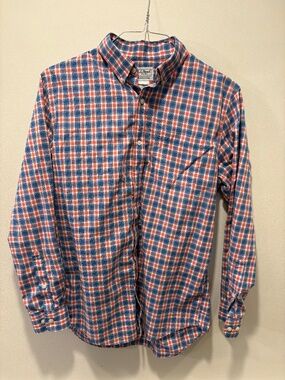 L.L. Bean men's Wrinkle-Free Kennebunk Long Sleeve Shirt Slightly Fitted